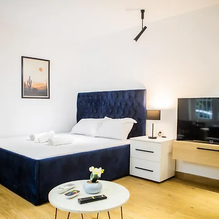 Matisse No17 - Center Apartmán Tirana